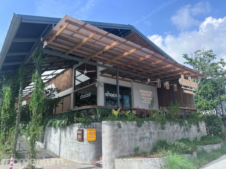 Choose Cafe car park view 768x575