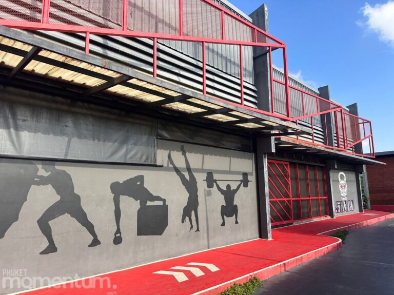 Crossfit Siam Gym ouitdoor 768x575
