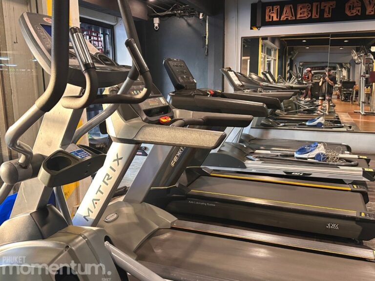 Habit Gym treadmill area 1 768x575