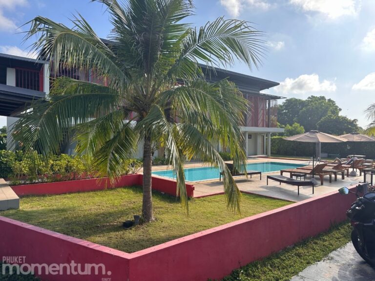 Phuket Fight Club Pool 768x575