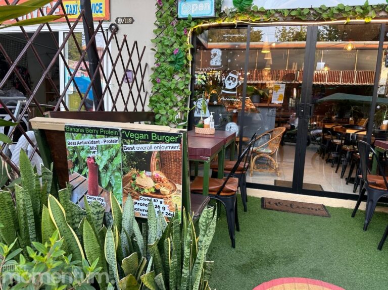 Pure Vegan Soi Ta iad entrance 768x575