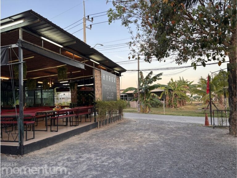 Titan Fitness Cafe 768x575