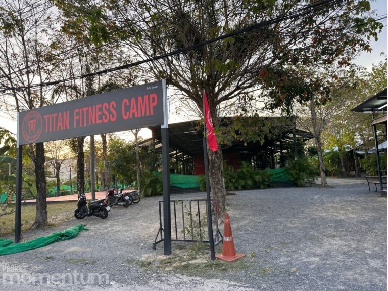 Titan Fitness outdoor gym 2 768x575